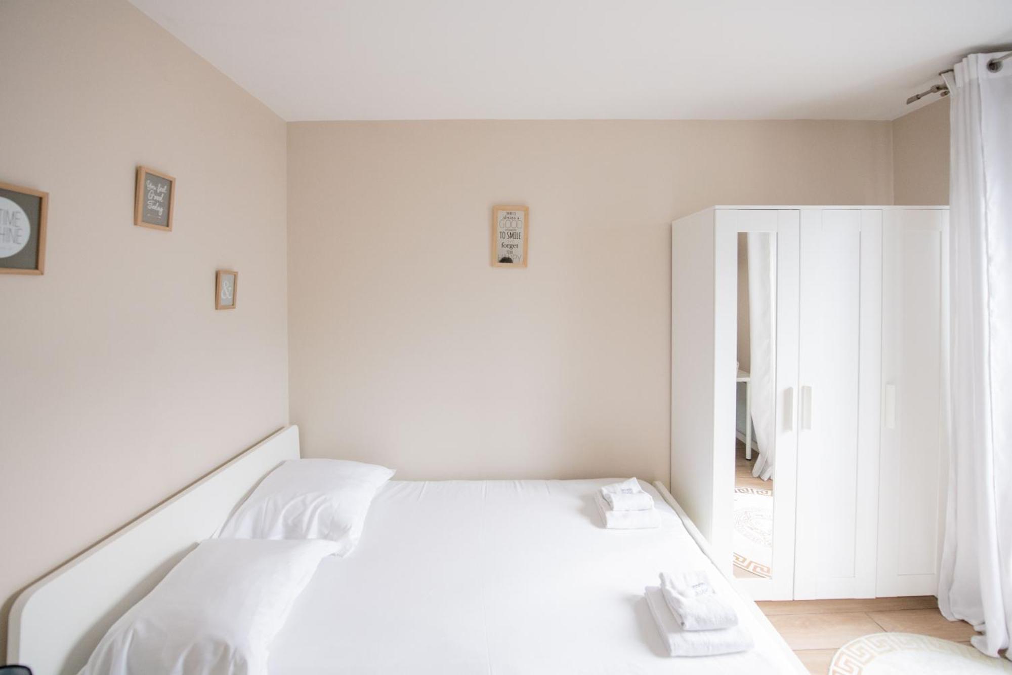 Elise De Roche Equipe Balcon Parking Rer B Apartment เลอบูร์เช ภายนอก รูปภาพ